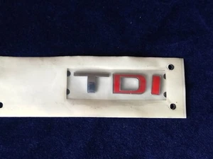 SEAT EXEO VW AUDI SIGLA SCRITTA FREGIO STEMMA TDI NUOVO OE 1M6853687 K - Foto 1 di 3
