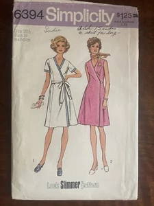 Vintage Simplicity Muster 6394 Wickelkleid vorne in Halbgröße 70er Schnittgröße 16,5 - Bild 1 von 2
