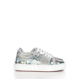 CHRISTIAN LOUBOUTIN 795 $ Zapatillas bajas Vieirissima en charol Roccia - Imagen 1 de 12