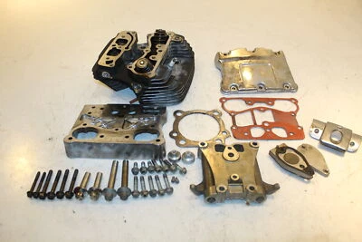 2008 Harley-Davidson Street Glide FLHX Front Cylinder Head Valves Cover Cap  Foto 1 de 4