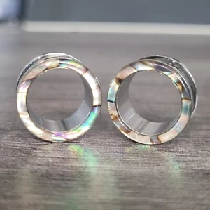 Pair Abalone Steel Shell Screw Fit Tunnels Ear Plugs Gauges earrings jewelry - Picture 1 of 5