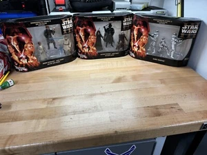 Sets Star Wars EPISODE III Commemorative DVD 3 Figure Set ANAKIN Troopers Vader - Picture 1 of 5