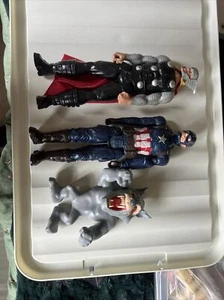 Marvel DC Action 2x Figuren und Ralph Konvolut 12 Zoll/6 Zoll (Ralph) - Bild 1 von 3