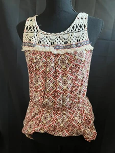 XHILARATION Women's Boho Lace Trim Geometric Print Romper Size M Festival Chic - Picture 1 of 3