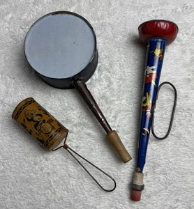 Vintage blau Blech Noise Maker Lot Rassel Spielzeug Set Party Trommel Trompete - Bild 1 von 24