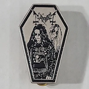 MAYHEM Eurónimo y Ataúd Muerto Forma PIN INSIGNIA Banda Logo - Imagen 1 de 6