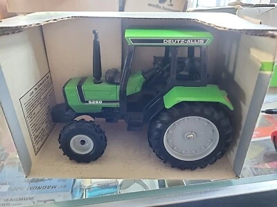 DEUTZ-ALLIS 6260 4WD TOY TRACTOR ERTL 1/16 Scale - Image 1 of 4