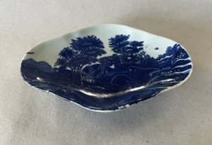 VINTAGE FLOW BLUE VICTORIA IRONSTONE UNDER PLATE FOR GRAVY BOAT - Picture 1 of 4