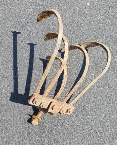Vintage 5-TINE FARM CULTIVATOR RAKE GARDEN HAND TILLER Heavy Duty - Salvage Cover
