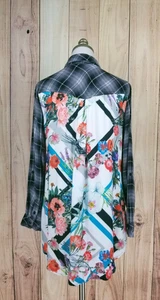 Tolani Karo Tunika Top Gr. M Blumen Rücken Rollriegel Ärmel Taschen weich Viskose - Bild 1 von 7