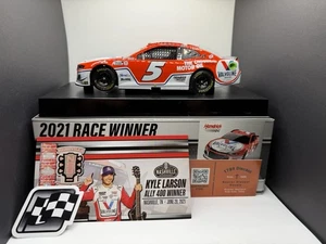 2021 Kyle Larson #5 Valvoline Nashville Raced Win 1/24 Nascar - Picture 1 of 18