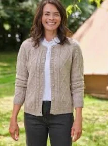 Woolovers Strickjacke mit Zopfmuster durchgeknöpft Haferflocken reine Wolle Größe M - Bild 1 von 7