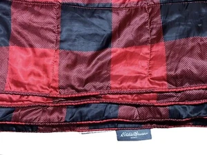 Eddie Bauer Down Alternative Throw blanket Red Black Buffalo Plaid Packable - Picture 1 of 11