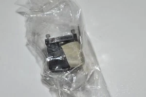 *JM* OptoSigma Dovetail Stage Linear Positioner 25mm x 25mm (MSP99) - Picture 1 of 2