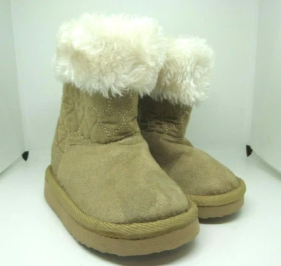 Botas de inverno femininas tamanho 5 em excelente estado usado - Imagem 1 de 4