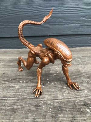 Boneco de ação colecionável Lanard Toys Alien Xenomorph - Imagem 1 de 4