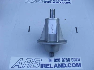 Castel Garden Honda Mountfield Mandrel Quill Spindle Short Fits TC102, TCP122 - Picture 1 of 2