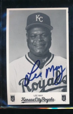 1980s KC Royals team issue postcard Lee May signed auto autograph - Image 1 of 2