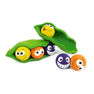 Multipet Three Peas In A Pod Dog Toy - Picture 1 of 3