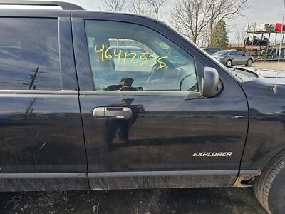 Used Front Right Exterior Door Handle fits: 2004 Ford Explorer 4 Dr exc. Sport T Foto 1 de 4