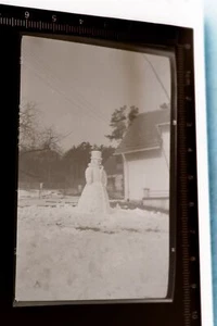 gran negativo antiguo - muñeco de nieve con cilindro y abrigo - años 30-50 - Imagen 1 de 3