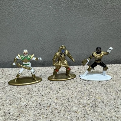 "3 estatuillas de metal fundido a presión de 1,75"" miniatura de JADA Power Rangers Goldar Zero Gold" Foto 1 de 4