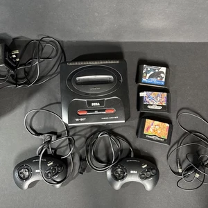 Sega Megadrive Console Bundle with 2 Controllers, 3 Games tested working - Picture 1 of 10