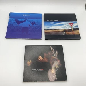 Pearl Jam 3 CD Lot Man Of The Hour, Live On 2 Legs, Yield - Bild 1 von 10