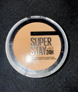 Base en polvo híbrida Maybelline New York Superstar 24 horas - Imagen 1 de 5