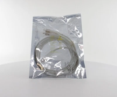 Apple iPod Audio/Video Cable Composite RCA (M)-Mini-Phone 3.5mm (M) (M9765G/A) - Image 1 of 2