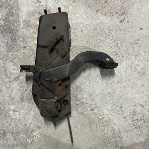 1969 Camaro Firebird Parking Brake Assembly Used - Foto 1 di 8