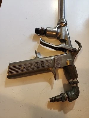 Vintage DEVILBISS TYPE GDZ Series 510 Paint SPRAY GUN USA - Image 1 of 4