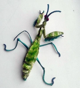 Velvet Mantis Insect Handmade Extra Quality Embroidered Patch - Picture 1 of 5