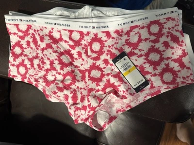 Tommy Hilfiger 5 件装男童短裤 M 红色、白色和海军蓝带标志棉质弹力 — 第 1/4 张图片