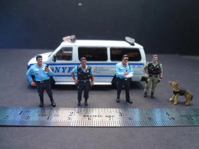 Juego de figuras NYPD escala 1:64 con unidad K9 y furgoneta - accesorios diorama 1:64 Foto 1 de 4