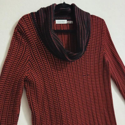 Calvin Klein Women's Large Longsleeve Cowlneck Sweater Red Black #620 - Image 1 of 4
