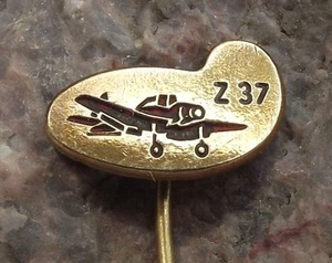 Vintage Moravan Zlin Z-37 Crop Sprayer Glider Towing Aircraft Plane Pin Badge - Picture 1 of 3