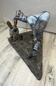 Monsters In Motion Bride Of Frankenstein Resin Model Kit “Zapped” Completed READ - Picture 1 of 24