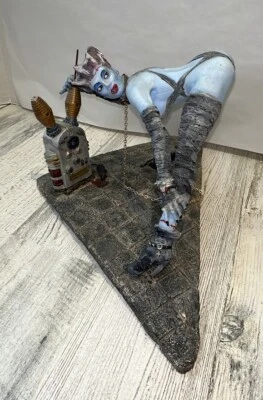 Monsters In Motion Bride Of Frankenstein Resin Model Kit “Zapped” Completed READ - Image 1 of 4