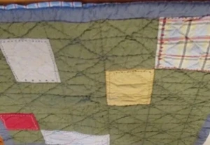 NUEVO Pottery Barn Kids Max PATCHWORK Euro SHAM Verde Azul Amarillo 26x26" niños - Imagen 1 de 3
