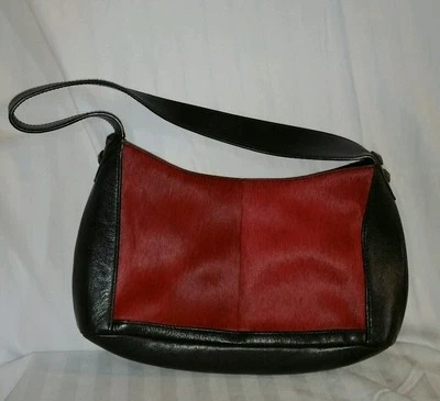 Bolso de mano Armani Exchange de cuero, piel granate, negro pequeño ¡excelente estado! Foto 1 de 4