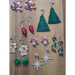 Christmas Earrings Lot 14 Pairs Christmas Trees Santa Snowman Bows Pre-Owned - Picture 1 of 6