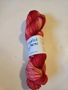 Marianierte Fingern handgefärbte Garne "Cherry Cheesecake" 75 % Merino 463 Yards - Bild 1 von 4