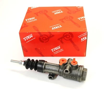 ГЛАВНЫЙ ЦИЛИНДР AUSTIN A40 SPORTS 1950 - 1953 + ЦИЛИНДРЫ ТОРМОЗНЫХ КОЛЕС И ШЛАНГИ - Изображение 1 из 2