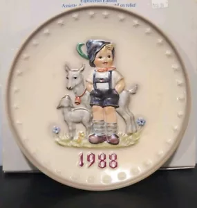Goebel 1988 Porcelain 7.5" Annual Collector's Plate - Picture 1 of 4