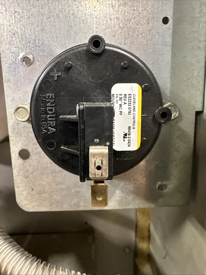 Interruptor de presión de horno estándar TRANE/American Foto 1 de 1