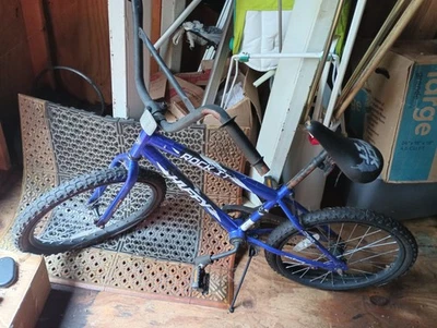 Blue Huffy Bicycle / Huffy Rock It 20 inch Kids Bike - Royal Blue (50509) - Image 1 of 4