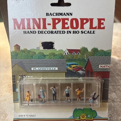 Bachmann HO Scale 3307 Mini-People Picnic Family NIB - Image 1 of 3