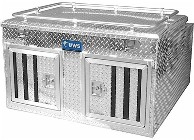 UWS DB-4848N Bright Aluminum 48" x 48" Double-Door Dog Box w/Enclosure & Storage Foto 1 de 3