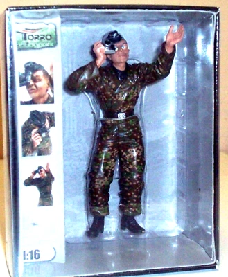 1/16 TORRO figurine #85118 Chargeur/Gun Loader WITTMANN's TIGER Tank Crew 1944 - Immagine 1 di 4